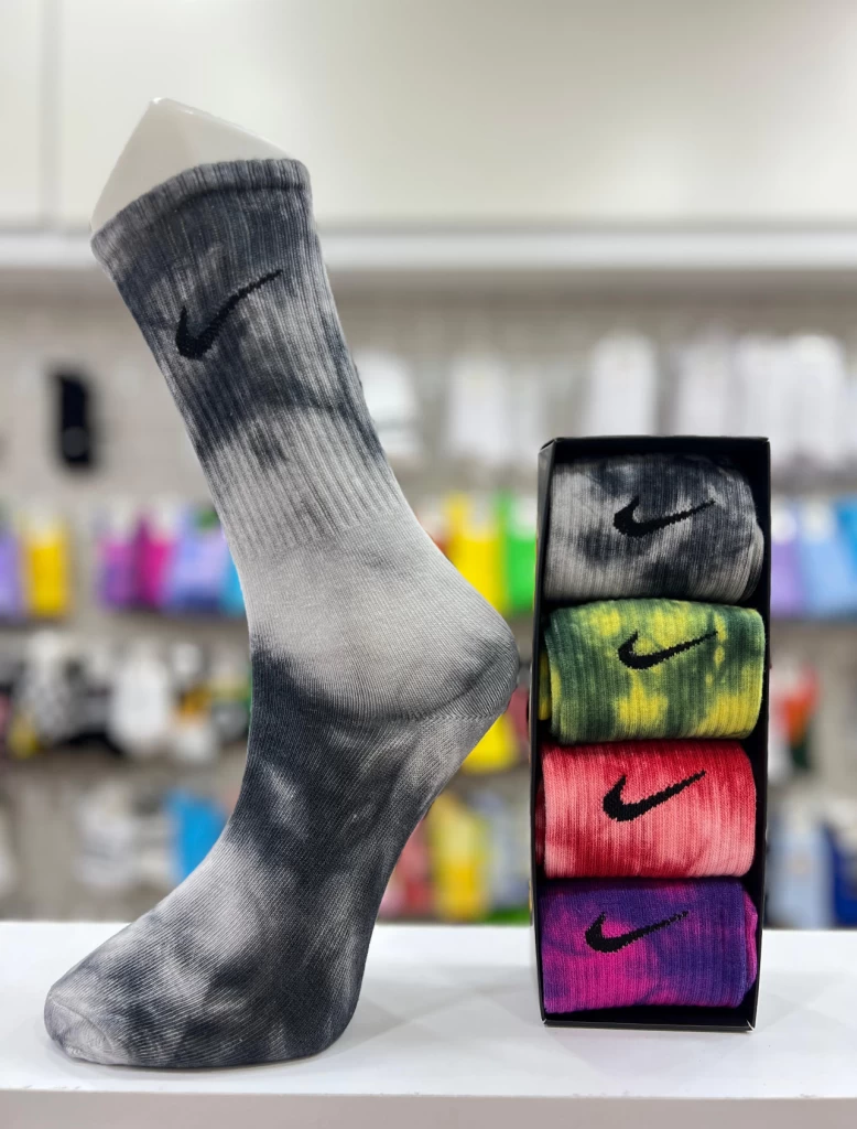 LONG NIKE BOX 3
