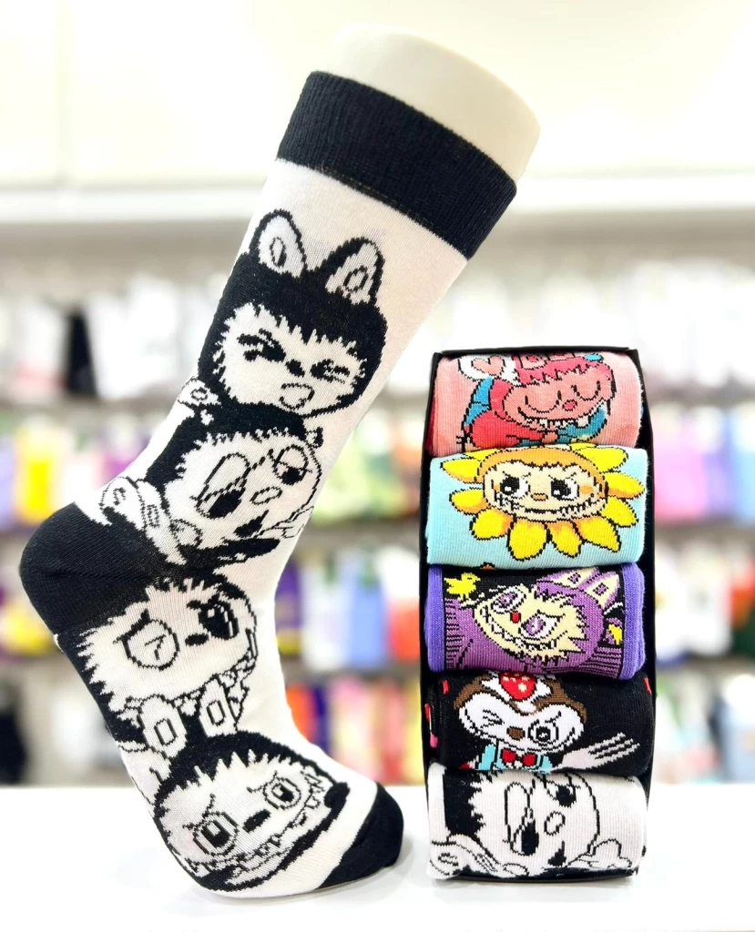 Labubu box 2
